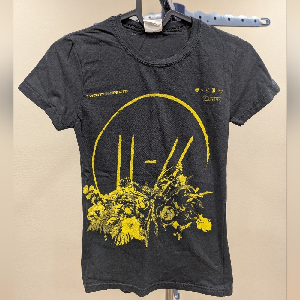Twenty One Pilots Trench Graphic T-Shirt Juniors S Black Yellow